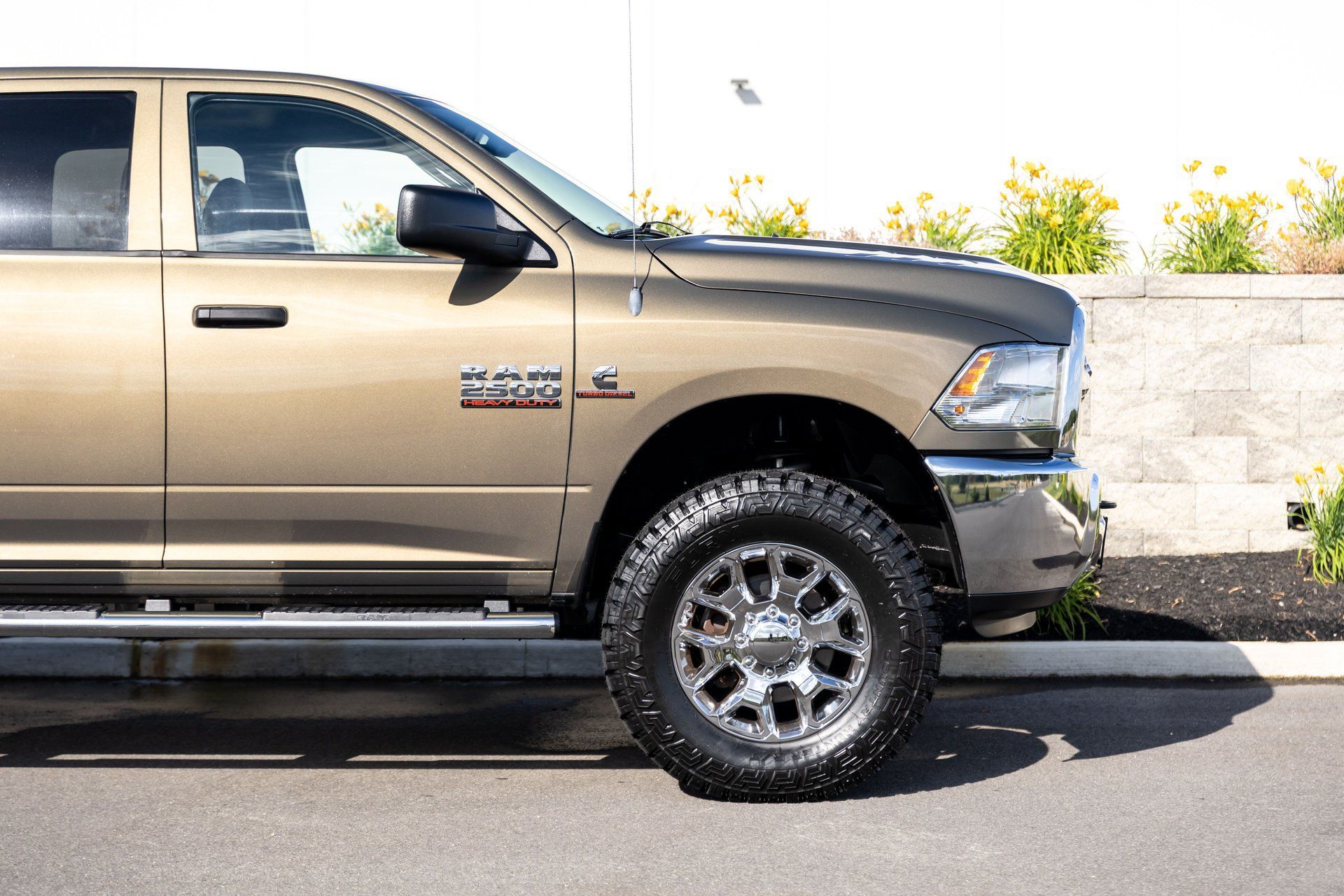 Used 2013 RAM 2500 Tradesman w/ Chrome Appearance Group AWD/4WD image 12