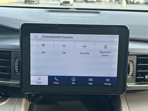 Used 2022 Ford Explorer XLT w/ Equipment Group 202A image 23