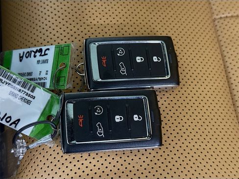 Used 2022 Jeep Grand Cherokee Summit w/ Advanced Protech Group IV image 37