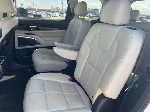 Used 2022 Kia Telluride SX w/ Towing Package image 25