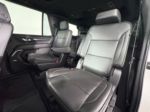 Used 2022 GMC Yukon Denali w/ Advanced Technology Package AWD/4WD image 19