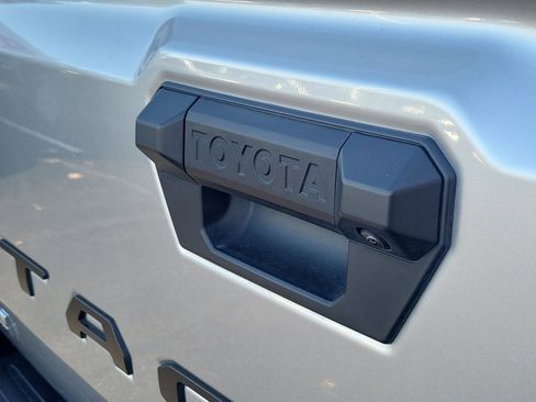 Certified 2025 Toyota Tacoma SR image 7