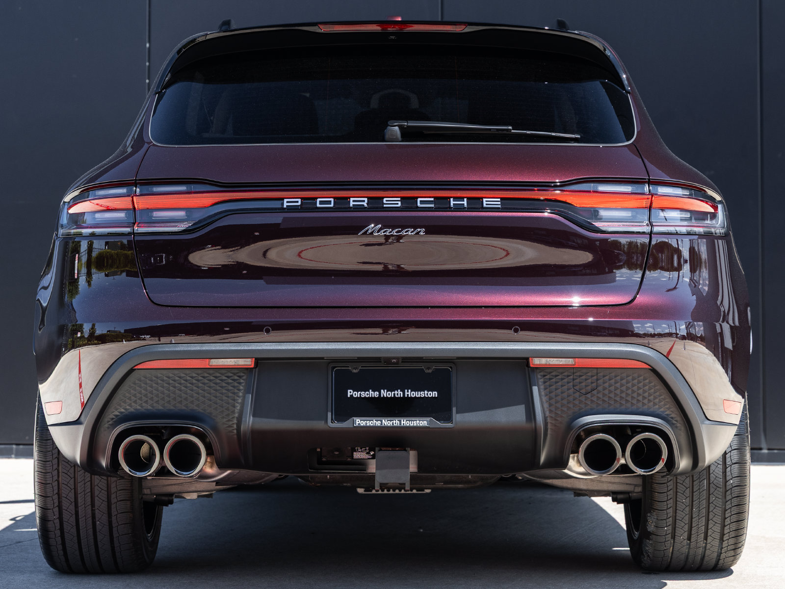 Certified 2026 Porsche Macan AWD/4WD image 10
