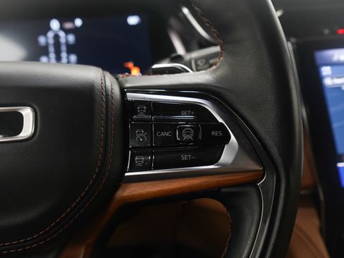 Used 2022 Jeep Grand Cherokee L Summit image 31