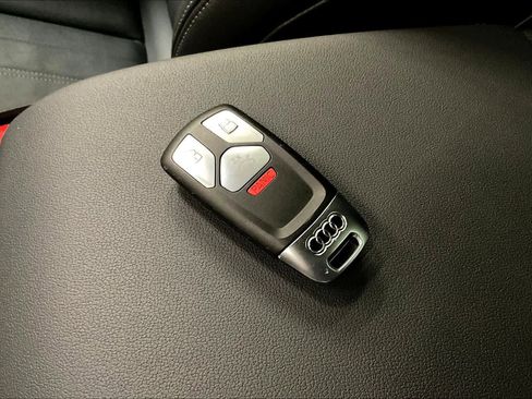 Certified 2025 Audi Q5 2.0T Premium image 13