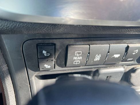 Used 2015 GMC Acadia SLE AWD/4WD image 24