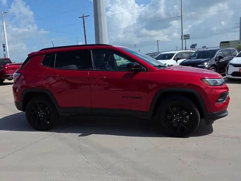 New 2026 Jeep Compass Latitude AWD/4WD image 9