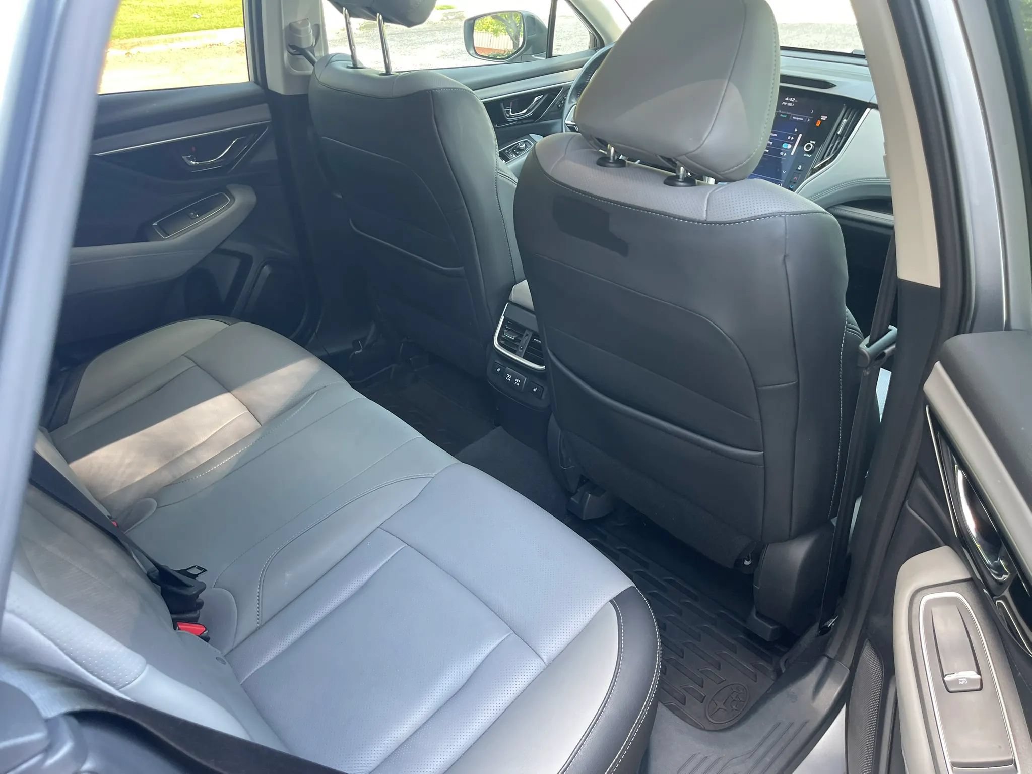 Used 2021 Subaru Outback Limited AWD/4WD image 13