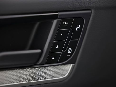 New 2026 Porsche Cayenne Coupe image 18