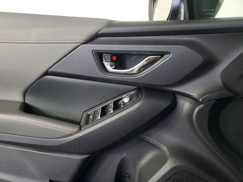 Used 2025 Subaru Crosstrek 2.5i Limited w/ Crosstrek Mirror Package image 29