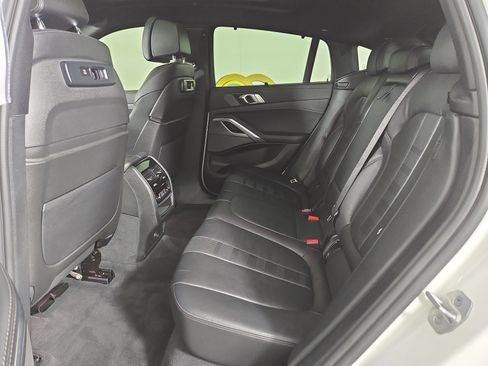 Used 2021 BMW X6 xDrive40i w/ M Sport Package AWD/4WD image 12