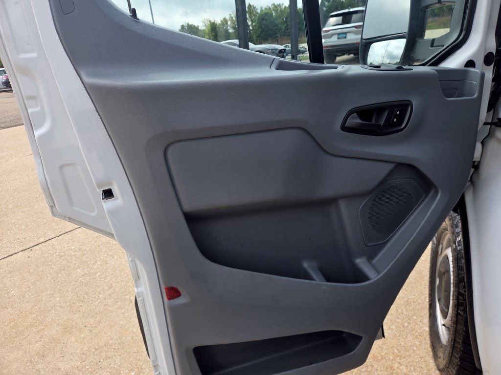 Used 2016 Ford Transit 150 130 Low Roof w/ Interior Upgrade Package RWD image 9