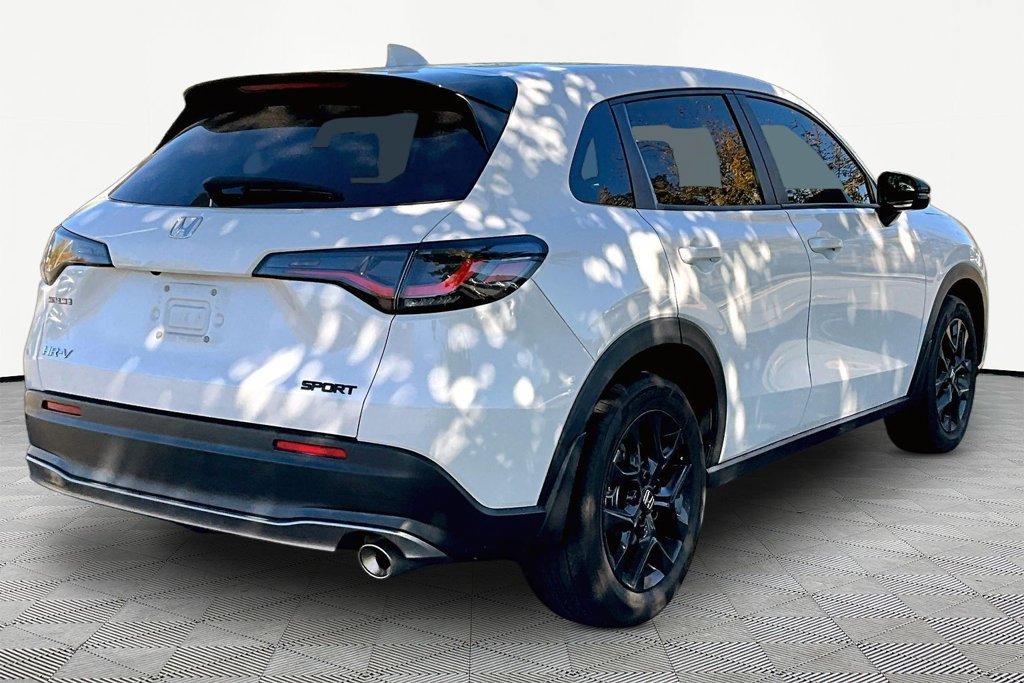 Used 2023 Honda HR-V Sport image 6