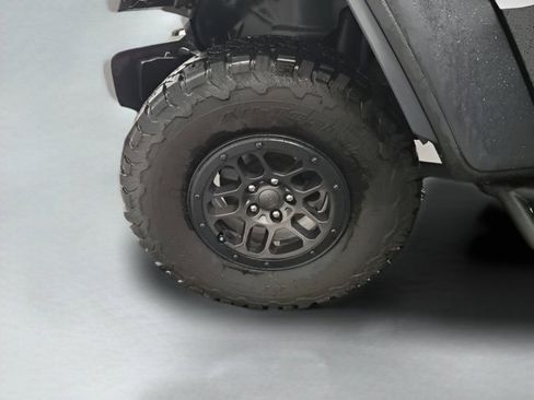 Used 2023 Jeep Wrangler Unlimited Sport AWD/4WD image 30