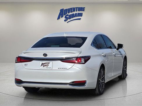 Used 2024 Lexus ES 300h w/ Premium Package image 6
