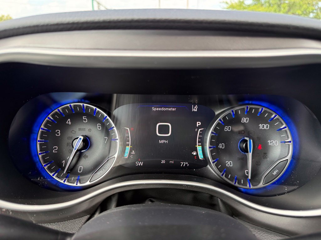 New 2027 Chrysler Pacifica Select FWD image 33