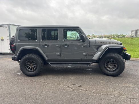 Used 2022 Jeep Wrangler Unlimited Rubicon w/ Xtreme Recon 35" Tire Package AWD/4WD image 11