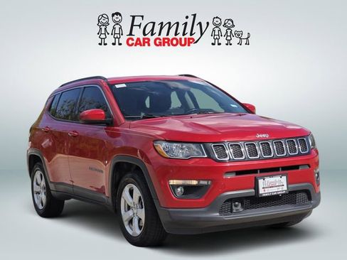 Used 2021 Jeep Compass Latitude w/ Driver Assistance Group image 2