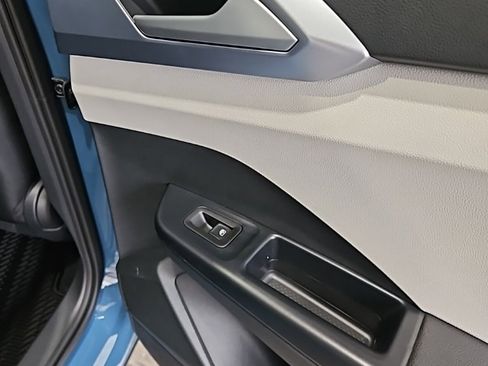 New 2026 Volkswagen Taos SE image 16