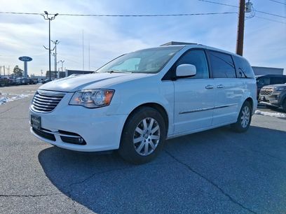 Used 2016 Chrysler Town & Country Touring w/ Driver Convenience Group