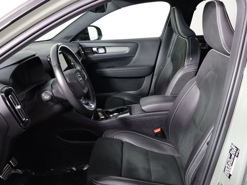 Used 2021 Volvo XC40 P8 Recharge AWD/4WD image 14