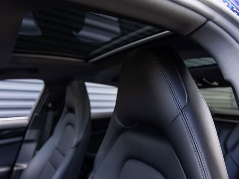 Certified 2022 Porsche Panamera 4S w/ Premium Package AWD/4WD image 21