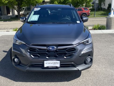 Certified 2024 Subaru Crosstrek 2.5i Limited w/ Crosstrek Mirror Package AWD/4WD image 9