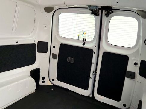 Used 2020 Nissan NV200 SV w/ Back Door Glass Package image 21