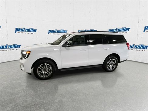 New 2025 Ford Expedition Active image 6