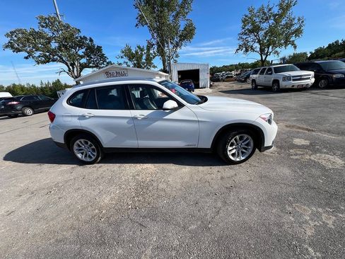 Used 2015 BMW X1 xDrive28i AWD/4WD image 12