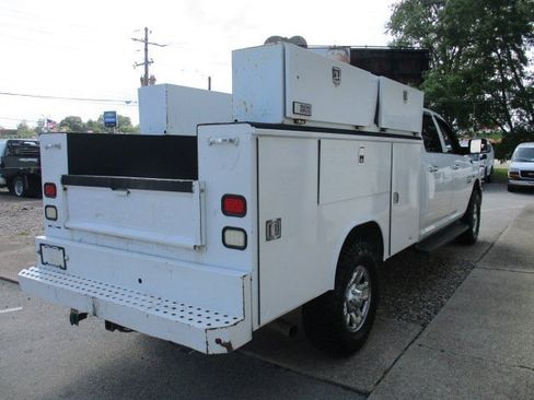 Used 2016 RAM 3500 Tradesman image 4