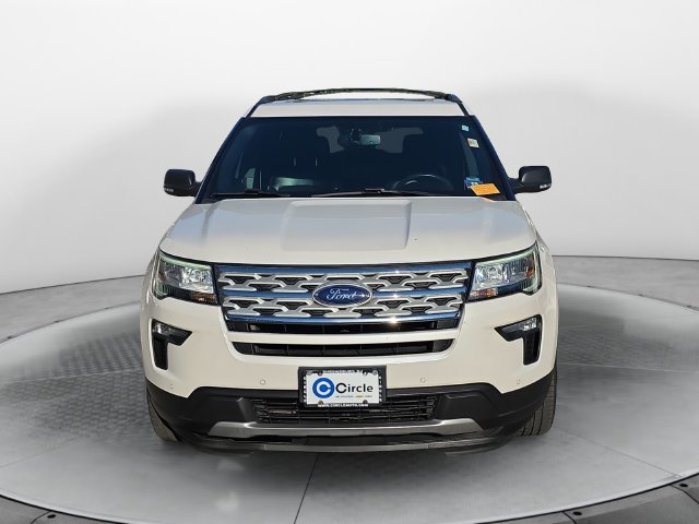 Used 2019 Ford Explorer XLT w/ Equipment Group 202A AWD/4WD image 8