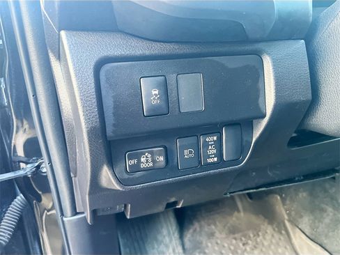 Used 2023 Toyota Tacoma TRD Off-Road image 10