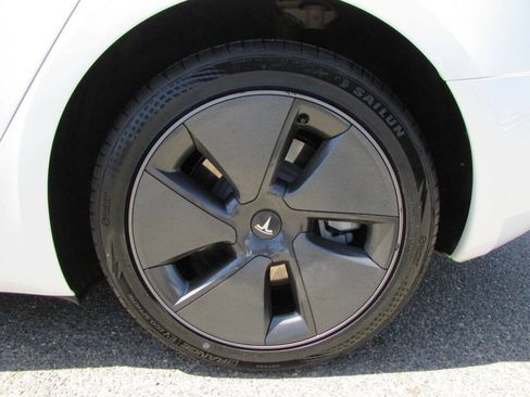Used 2023 Tesla Model 3 Long Range AWD/4WD image 10