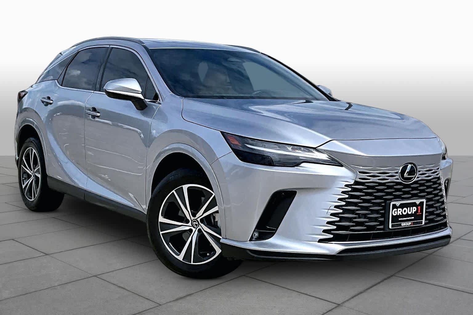 Used 2023 Lexus RX 350 Premium w/ Cold Area Package FWD image 3