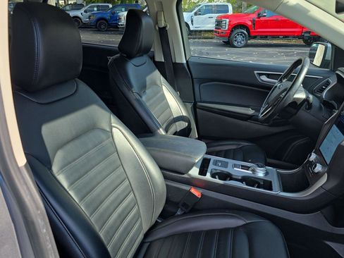 Used 2021 Ford Edge SEL image 31