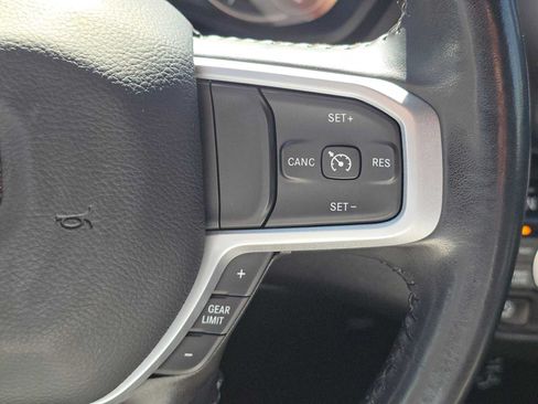 Used 2022 RAM 1500 Big Horn AWD/4WD image 32