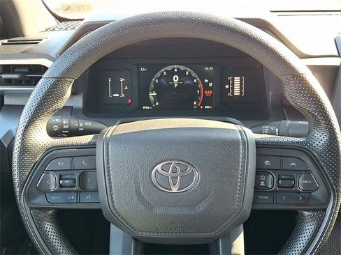 Certified 2025 Toyota Tacoma SR5 image 18