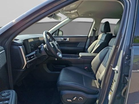 Used 2025 Hyundai Santa Fe SEL AWD/4WD image 15