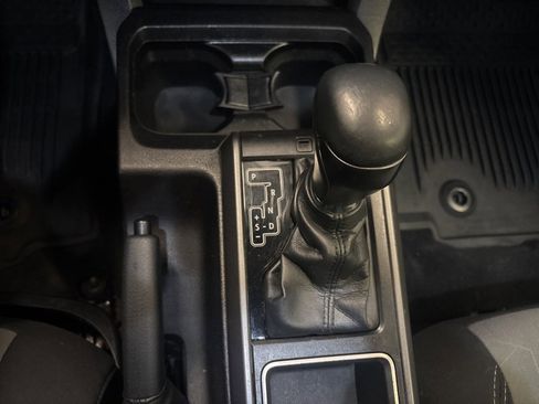 Used 2022 Toyota Tacoma TRD Sport image 19