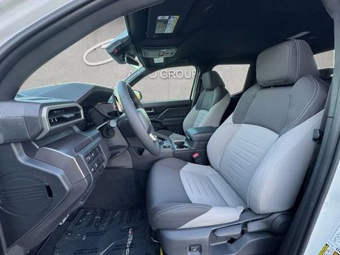 Used 2026 Toyota Tacoma TRD Sport image 19