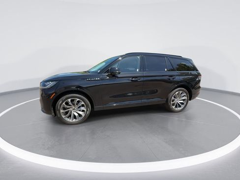 New 2026 Lincoln Aviator AWD image 5
