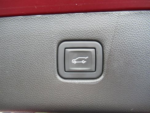 Certified 2024 Chevrolet Blazer LT w/ Convenience Package FWD image 33