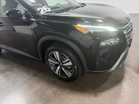 Used 2026 Nissan Rogue SL AWD/4WD image 34