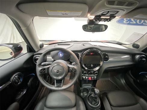 Used 2023 MINI Cooper S w/ Driver Assistance Package FWD image 31