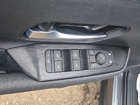 New 2026 Nissan Kicks SV image 11