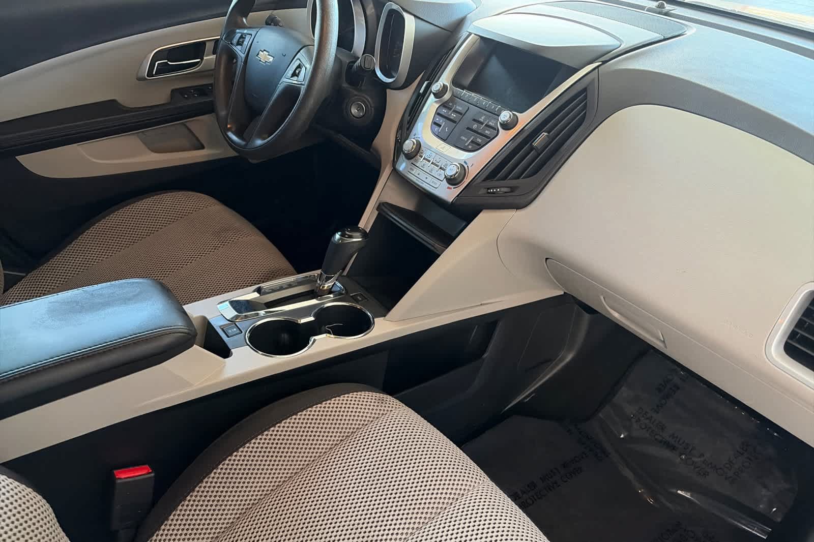 Used 2017 Chevrolet Equinox LS AWD/4WD image 16