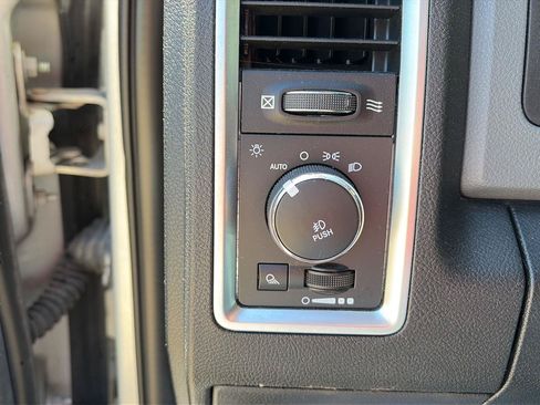 Used 2015 RAM 1500 Big Horn AWD/4WD image 17