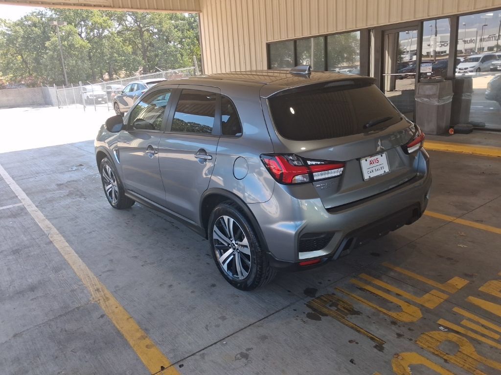 Used 2025 Mitsubishi Outlander Sport SE AWD/4WD image 8