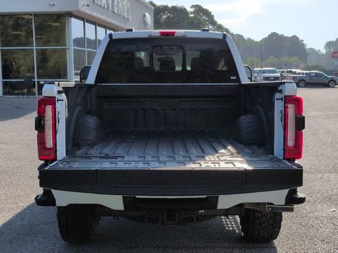 Used 2024 Ford F250 Lariat w/ Lariat Ultimate Package AWD/4WD image 13